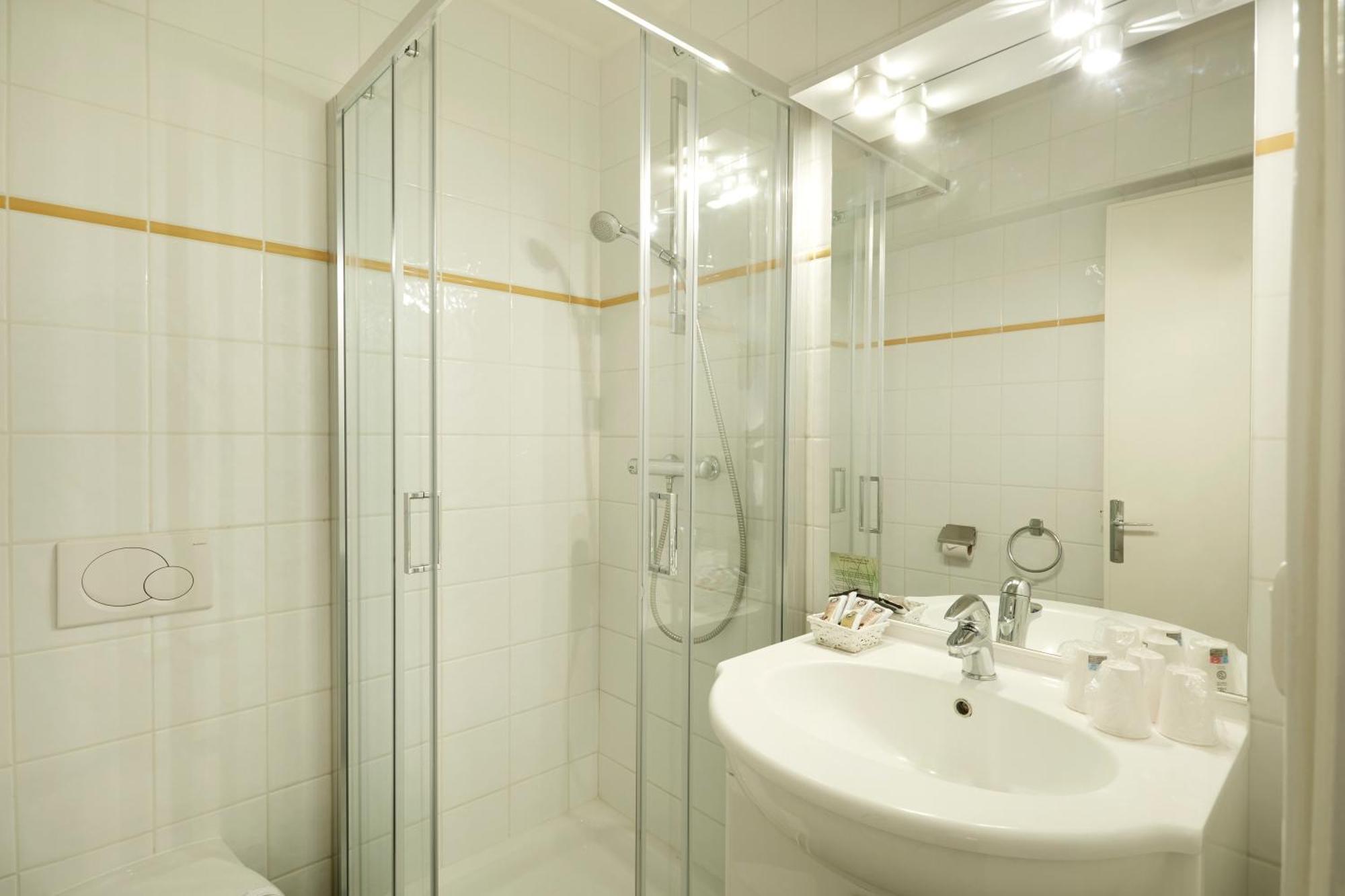 Hotel Eliova L'Eau Vive Châtel Exteriér fotografie