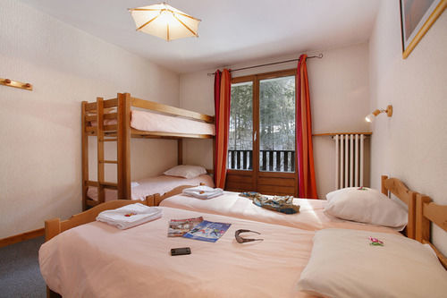Hotel Eliova L'Eau Vive Châtel Exteriér fotografie